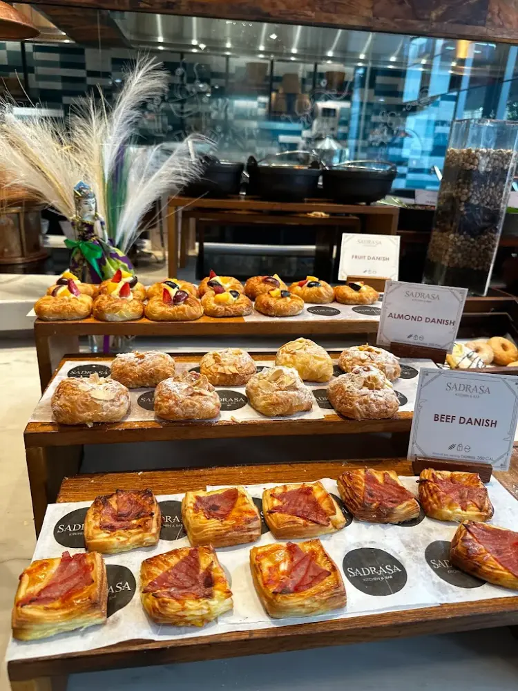 Sadrasa Kitchen & Bar 1