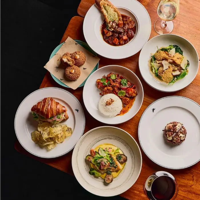 CORK&SCREW COUNTRY CLUB 1