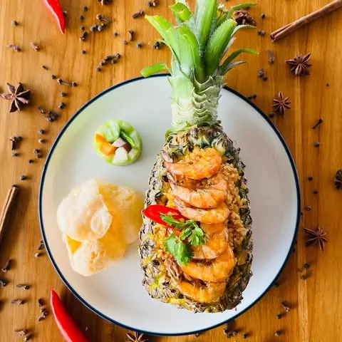 Candi Resto & Rooftop Bar 2