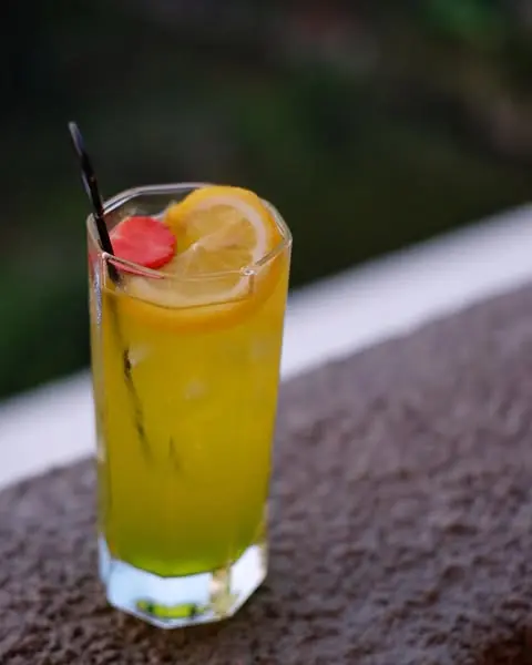 Candi Resto & Rooftop Bar 3