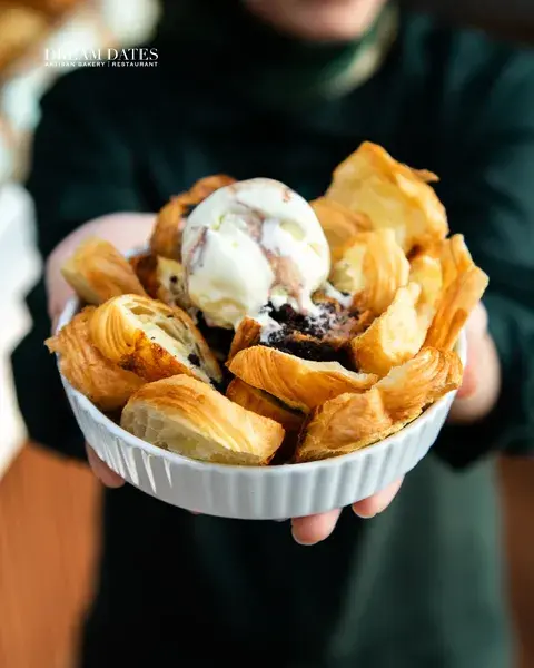 Dream Dates Artisan Bakery & Restaurant Senopati 3