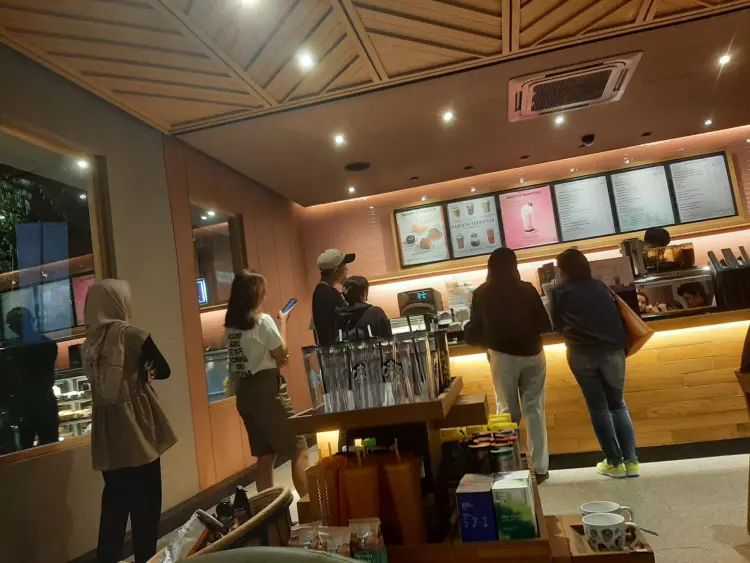 Starbucks Cilandak Ragunan 3
