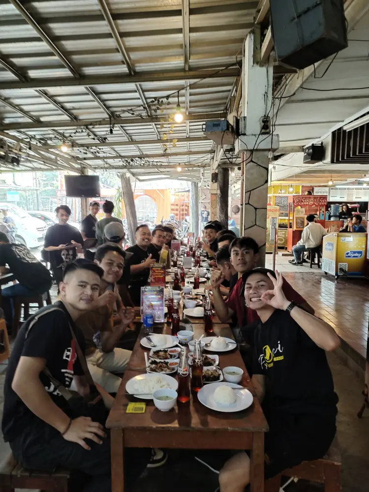 Harum Asap sei sapi dan ayam jl.Lombok 2