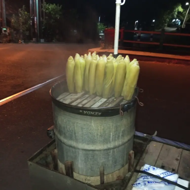 Warung Makan GEJLIK PITU 9