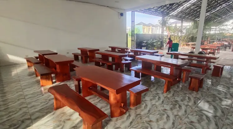 PADOEKA Cafe & Resto 3