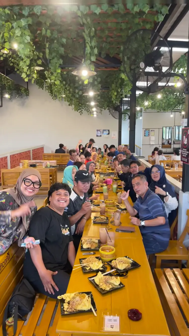 Mie Gacoan Jakarta - Pulo Gebang 6