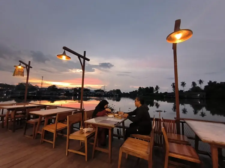 Pasang Dalam Kopitiam 1