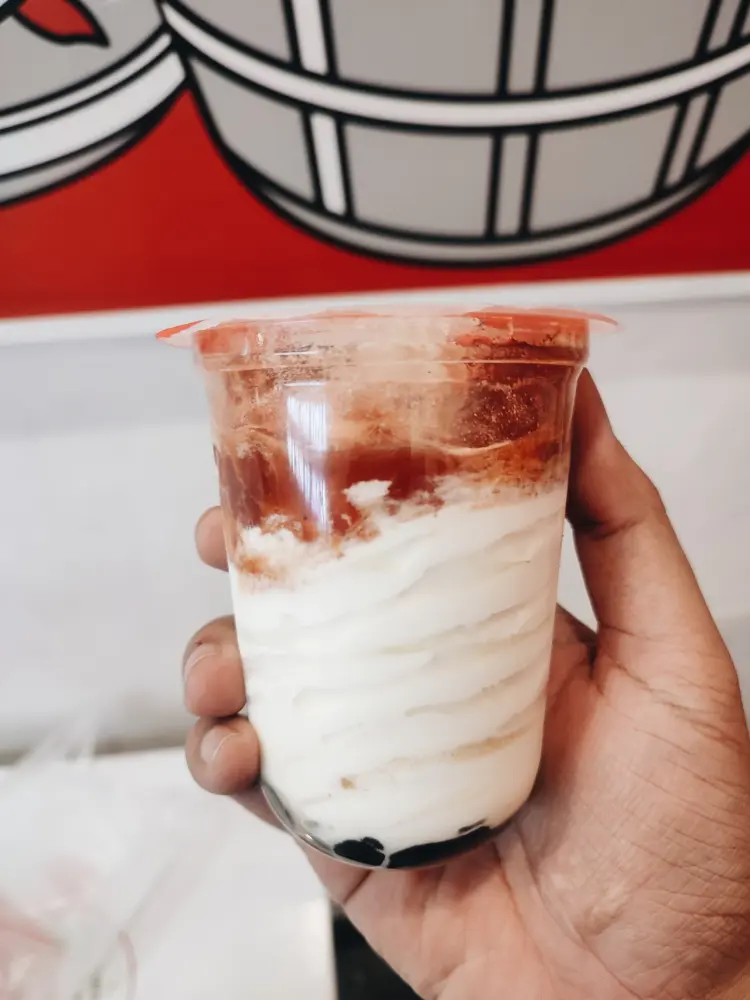 MIXUE Ice Cream & Tea - UPN Rungkut Madya 10