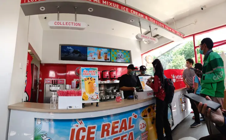 MIXUE Ice Cream & Tea - UPN Rungkut Madya 9
