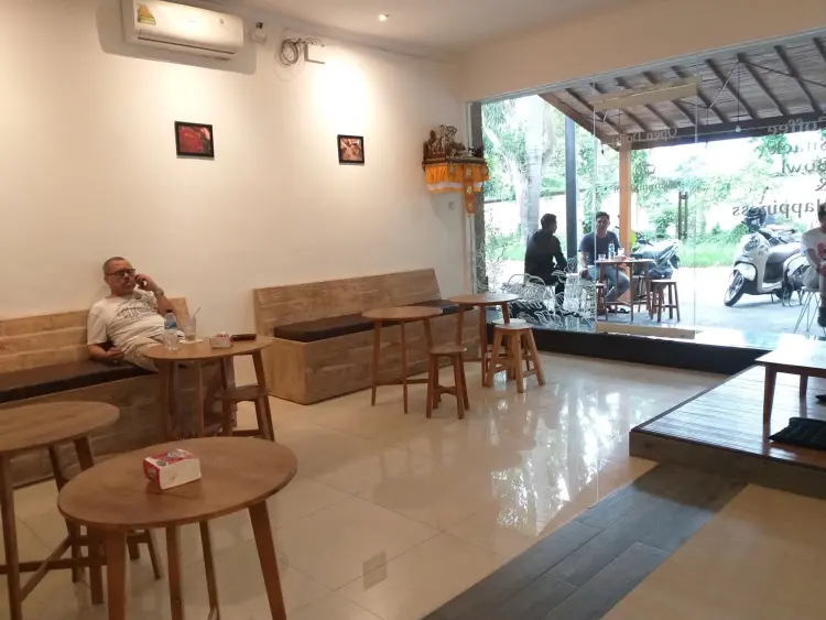 Samma Coffee & Eatery 2