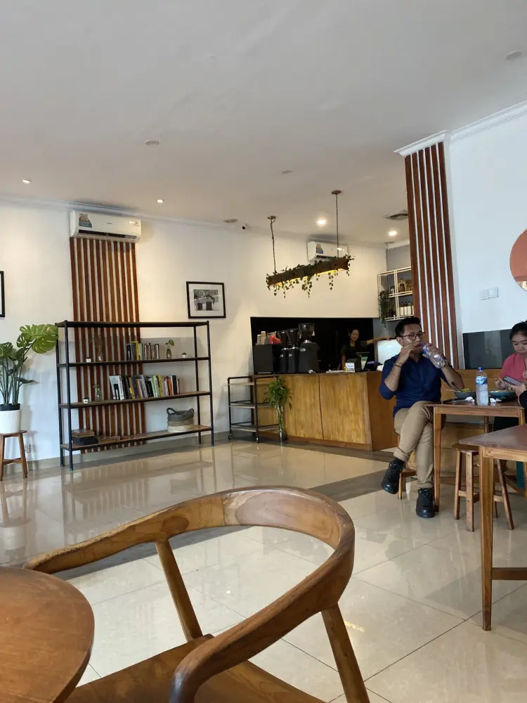 Samma Coffee & Eatery 4
