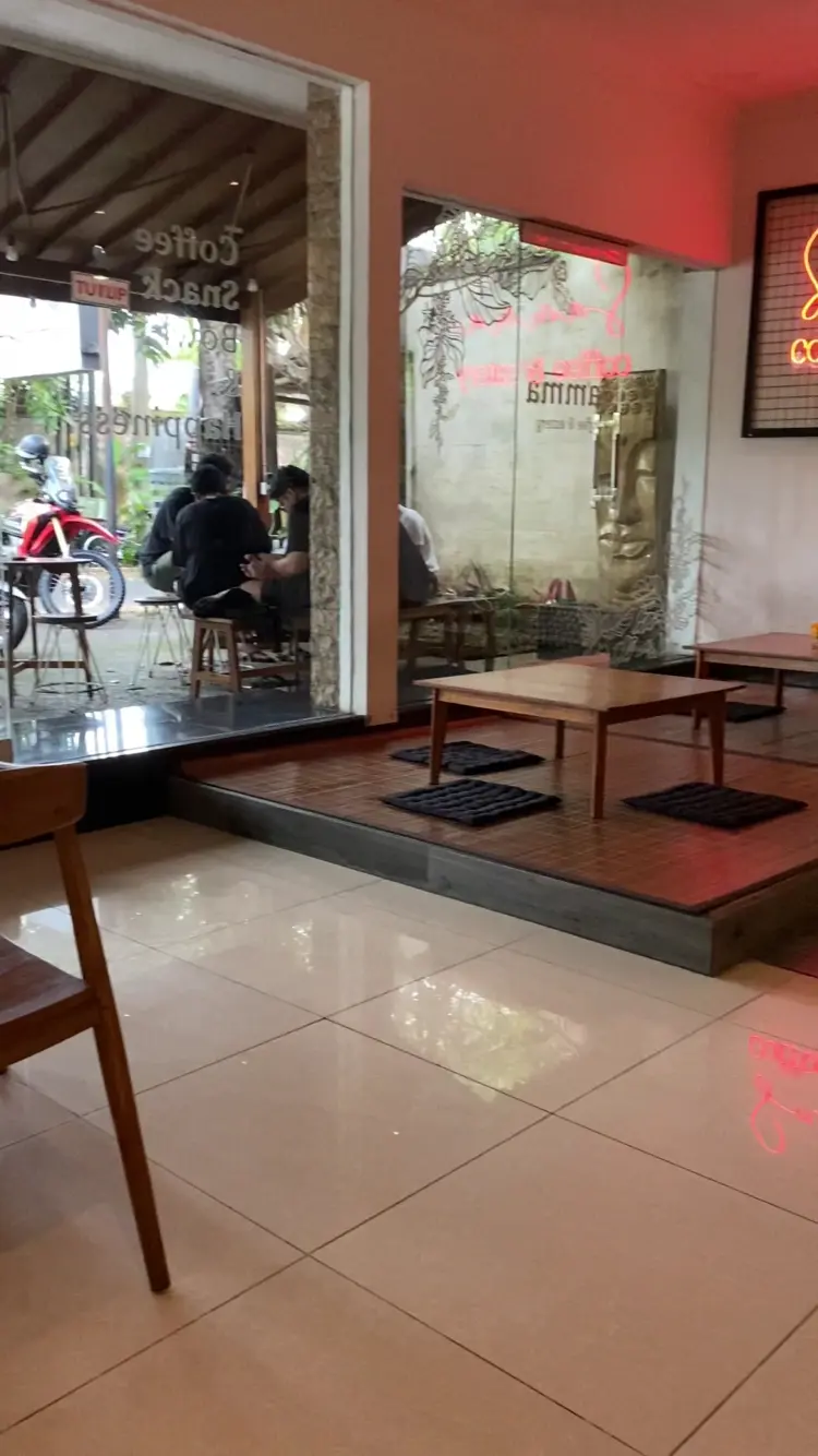 Samma Coffee & Eatery 3