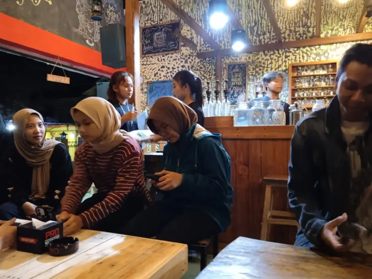 Domcy coffee & warung domcy 2