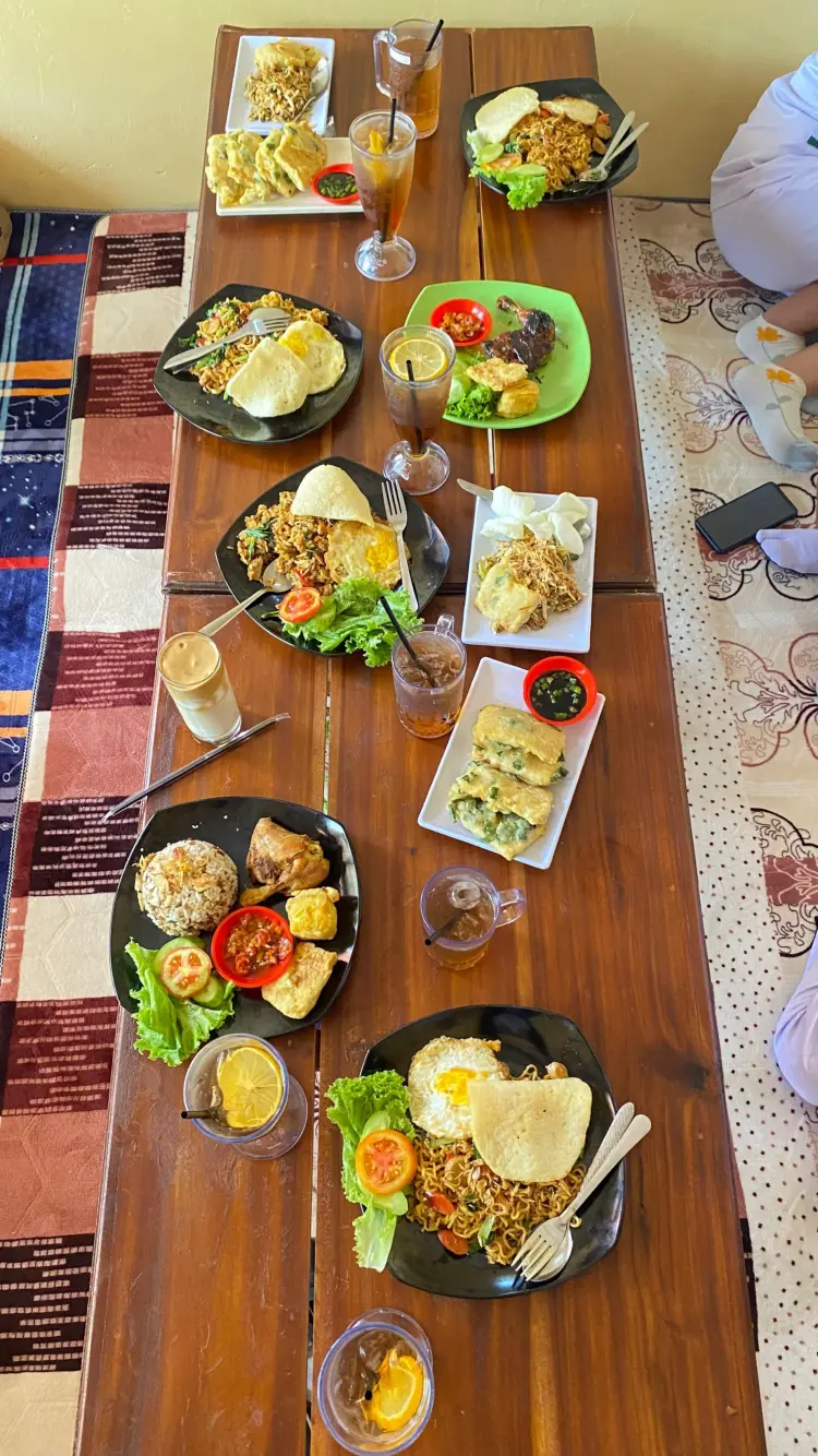 HUMAIRA COFFEE CAFE & RESTO 1