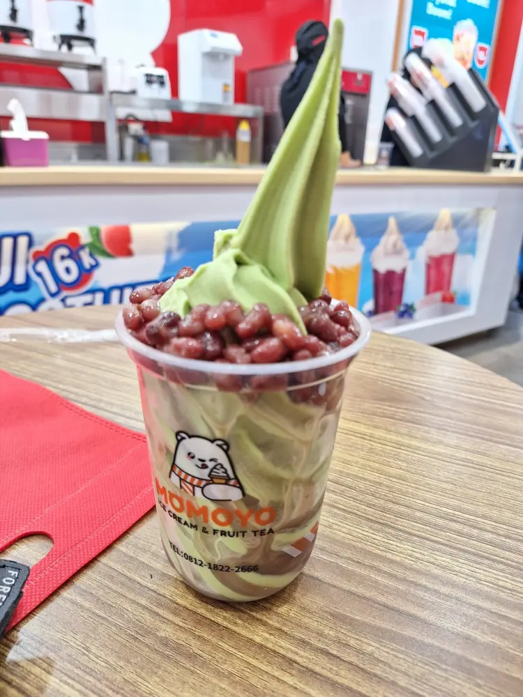 Momoyo Dharmawangsa 8