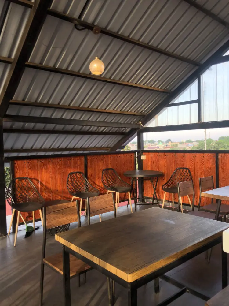 Cengkrama Cafe Bekasi 3