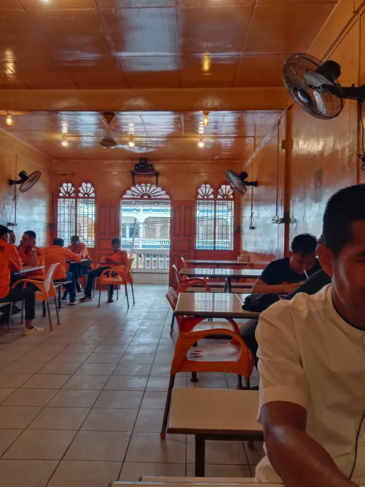 Kedai Kopi Hari Hari 8