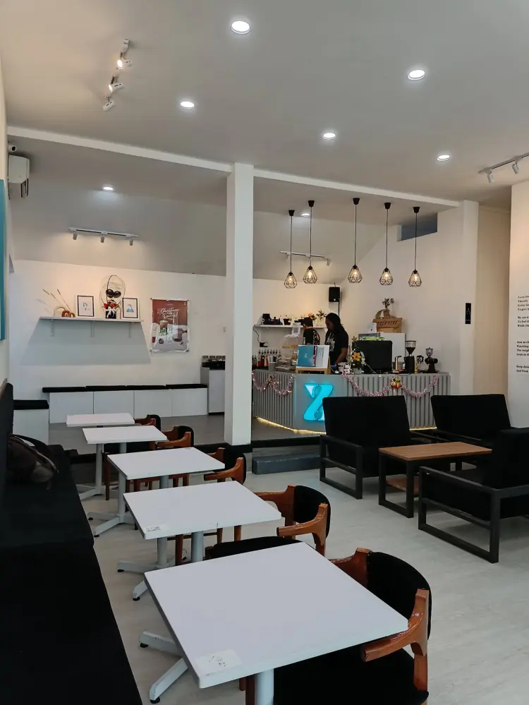 XYZ Coffee & Collabs 5