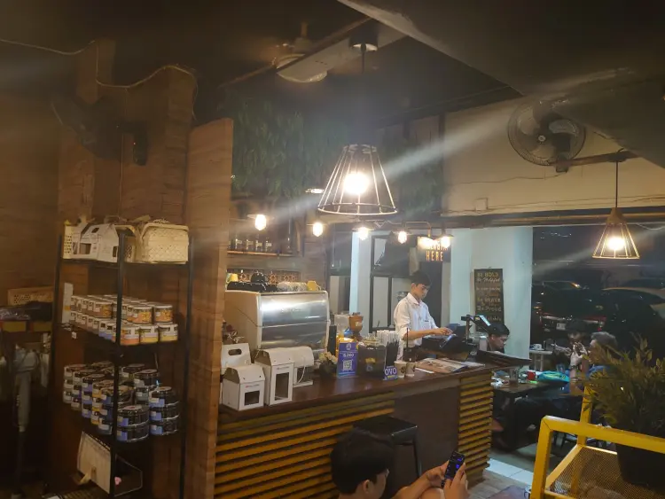 Kopi Bang Alay & Martabak Bang Alay 2