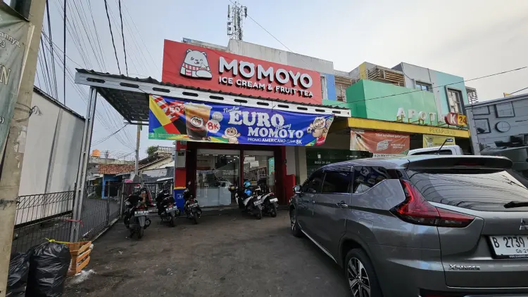 MOMOYO TAPOS 1