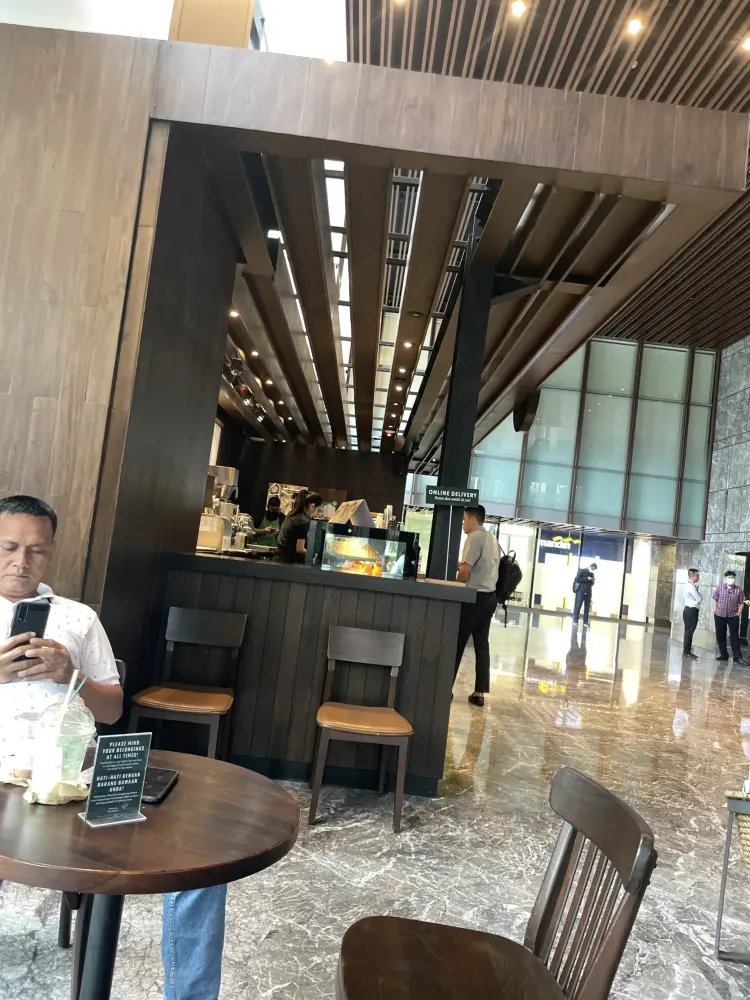 Starbucks Satrio Tower 4