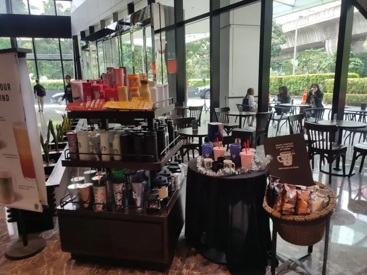 Starbucks Satrio Tower 5
