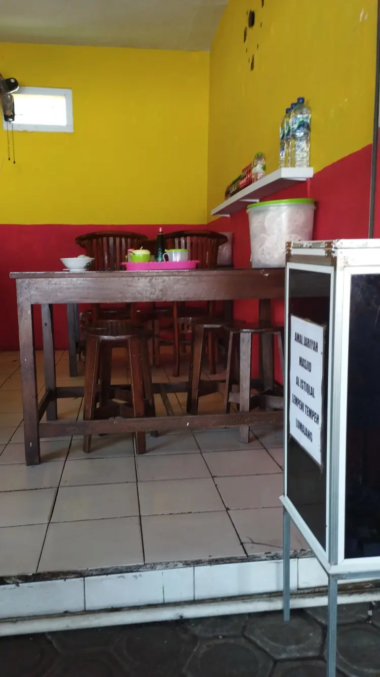 Soto Daging Blitar Bu Hj. Dakri 6