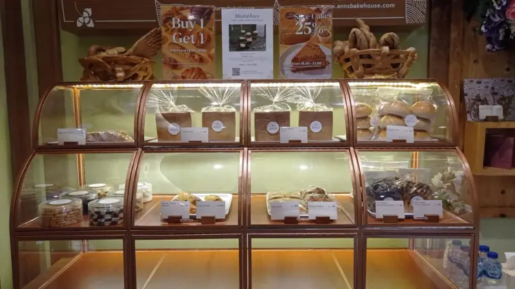 Ann's Bakehouse & Creamery - Barito Store 6