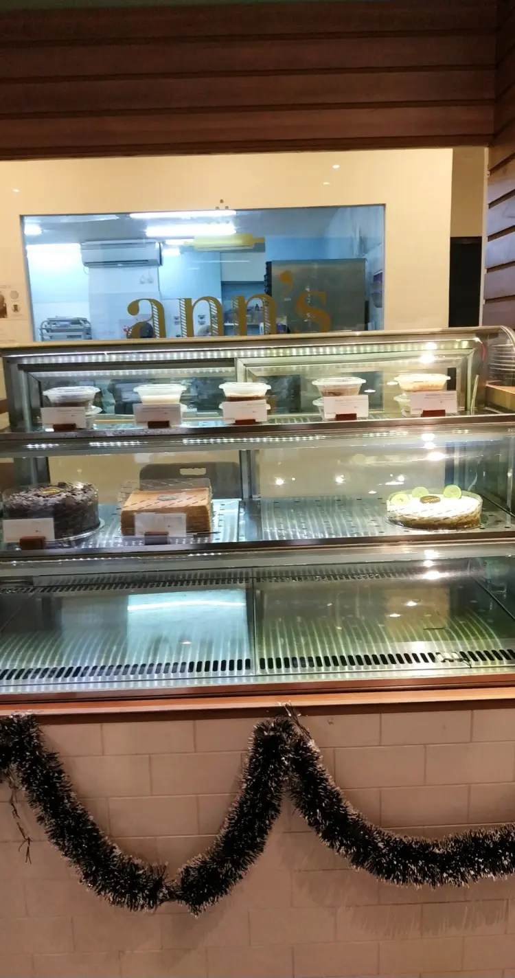 Ann's Bakehouse & Creamery - Barito Store 2