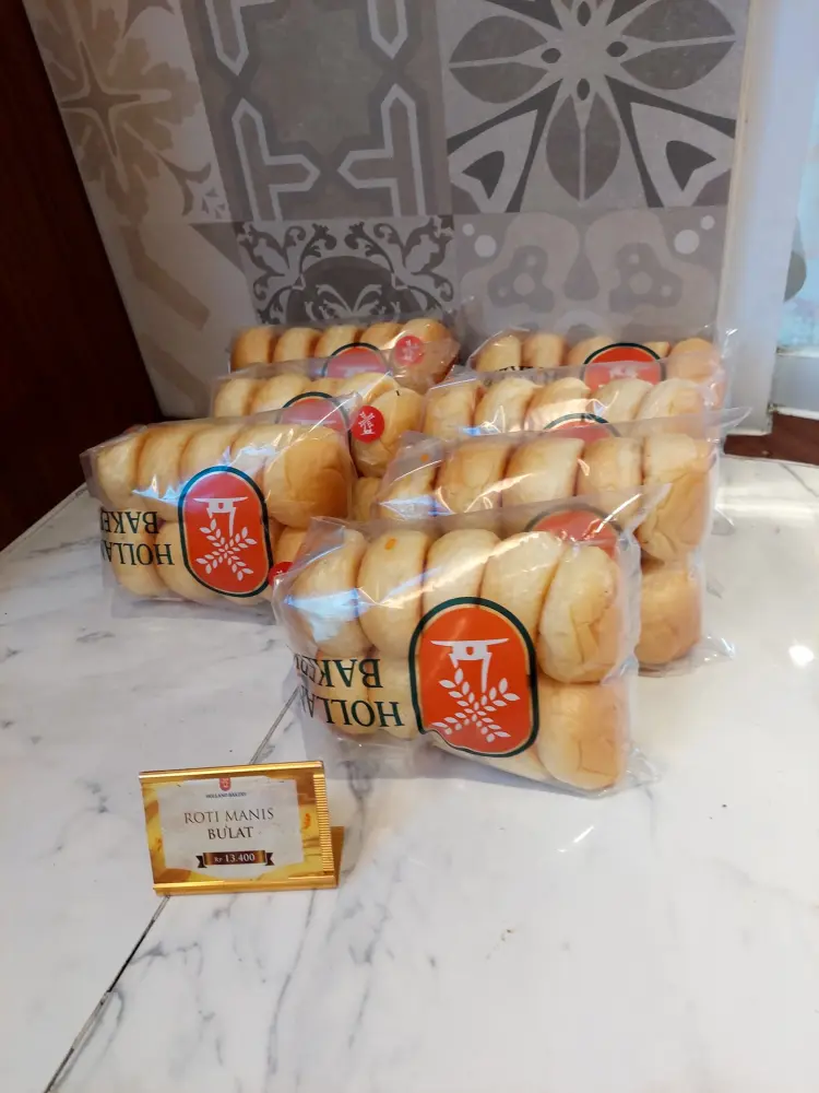 Holland Bakery - Kota Harapan Indah 2