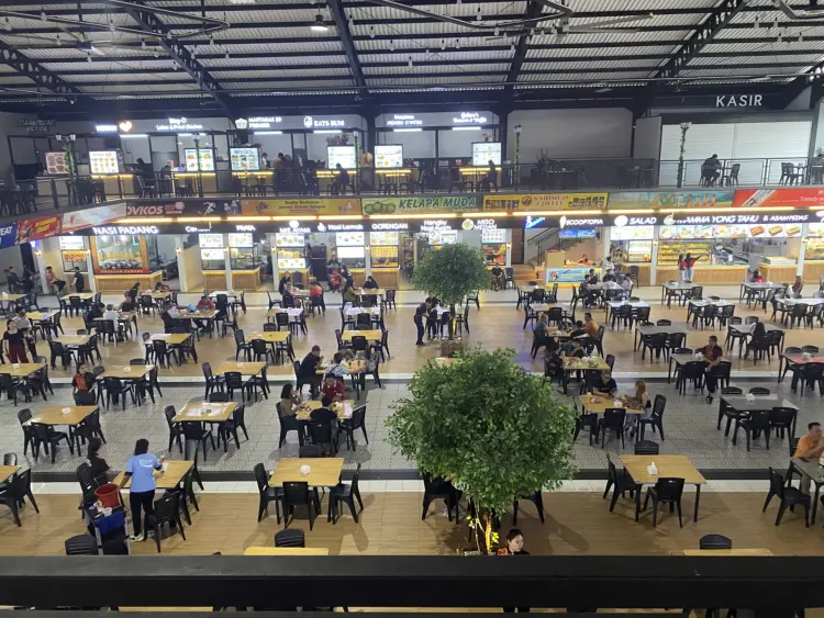 Utama 98 Food Court 1