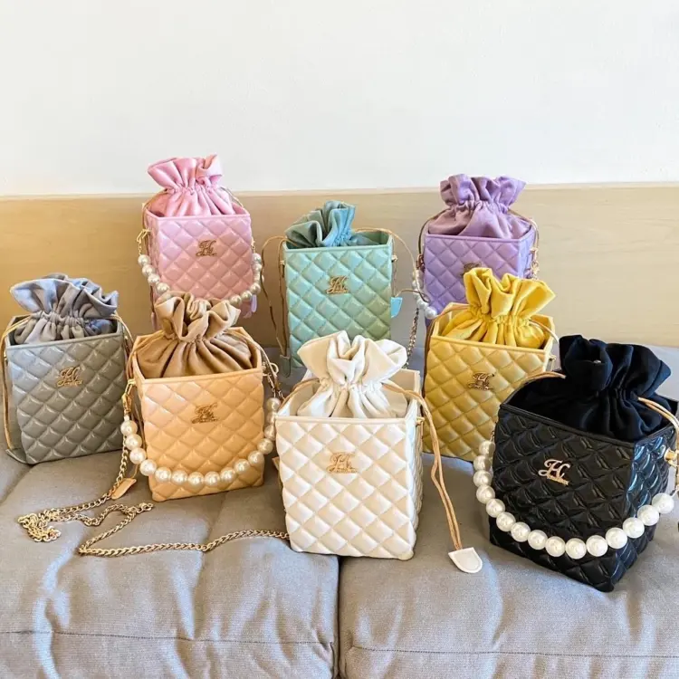 Es Kelapa Muda Pak Ambon 1