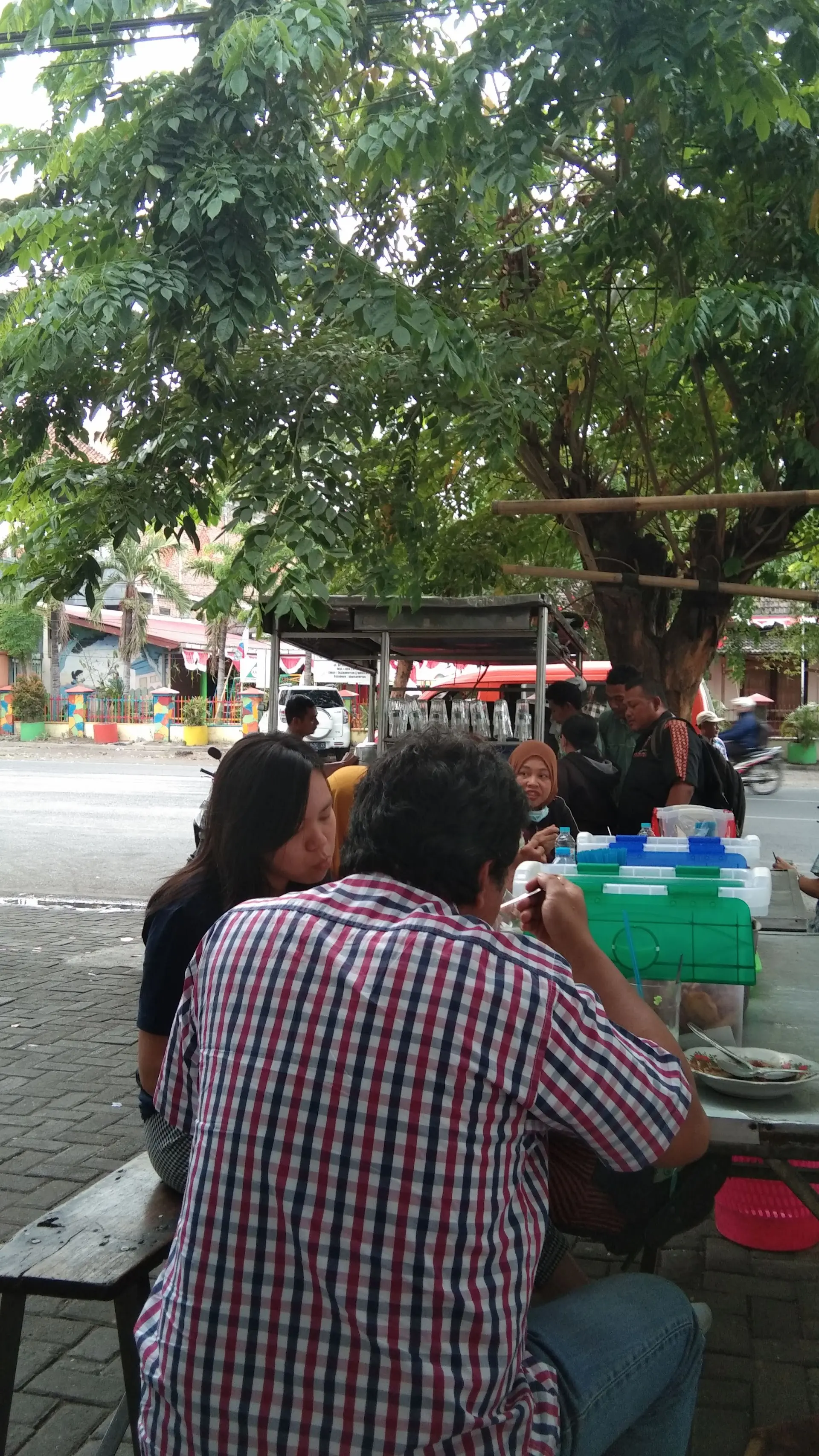 Who says Semarang is meltingly hot? This 5k Rupiah iced coconut just saved my life 2