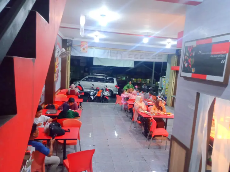 ROCKET CHICKEN MAJA 4