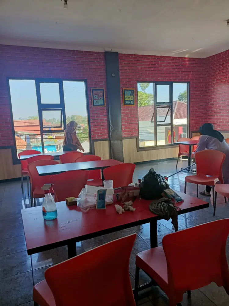 ROCKET CHICKEN MAJA 10