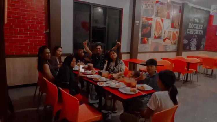 ROCKET CHICKEN MAJA 3