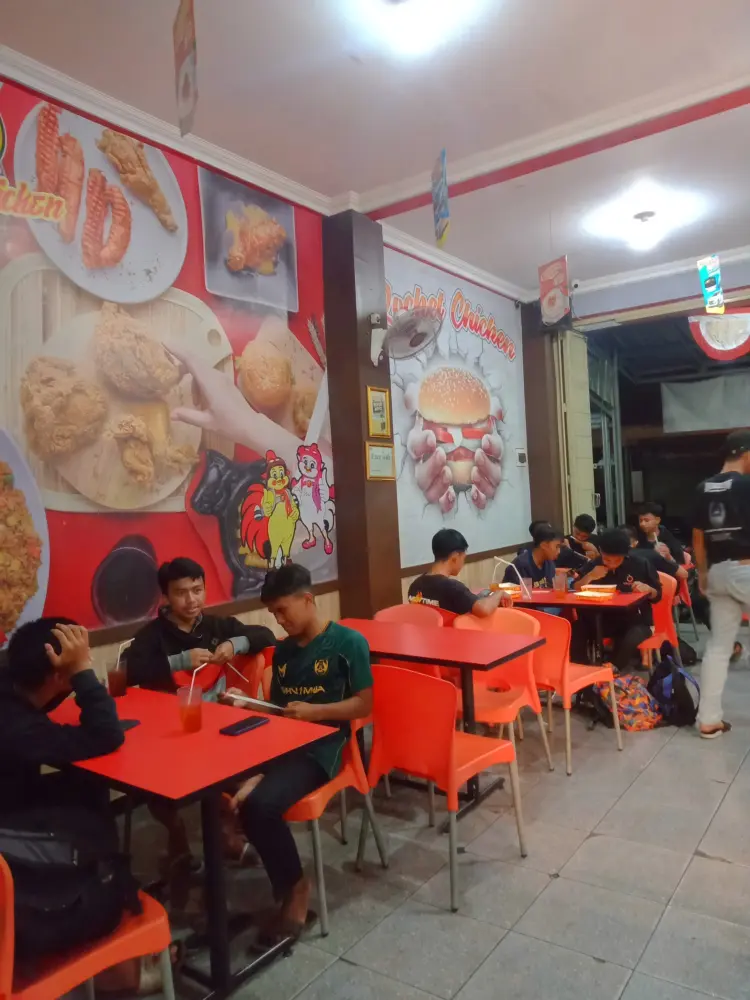 ROCKET CHICKEN MAJA 9