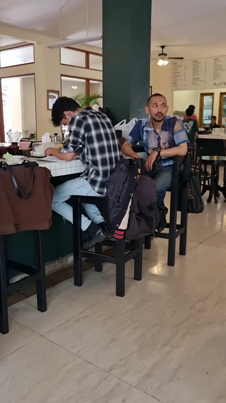 Dreezel Coffee Hasanudin 2