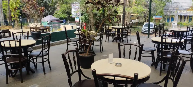 Dreezel Coffee Hasanudin 6