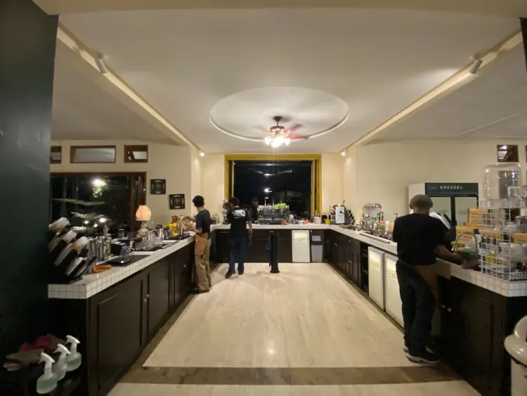 Dreezel Coffee Hasanudin 3