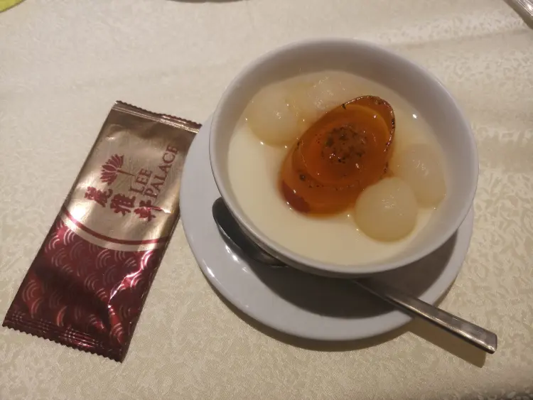 Lee Palace Chinese Restaurant 3