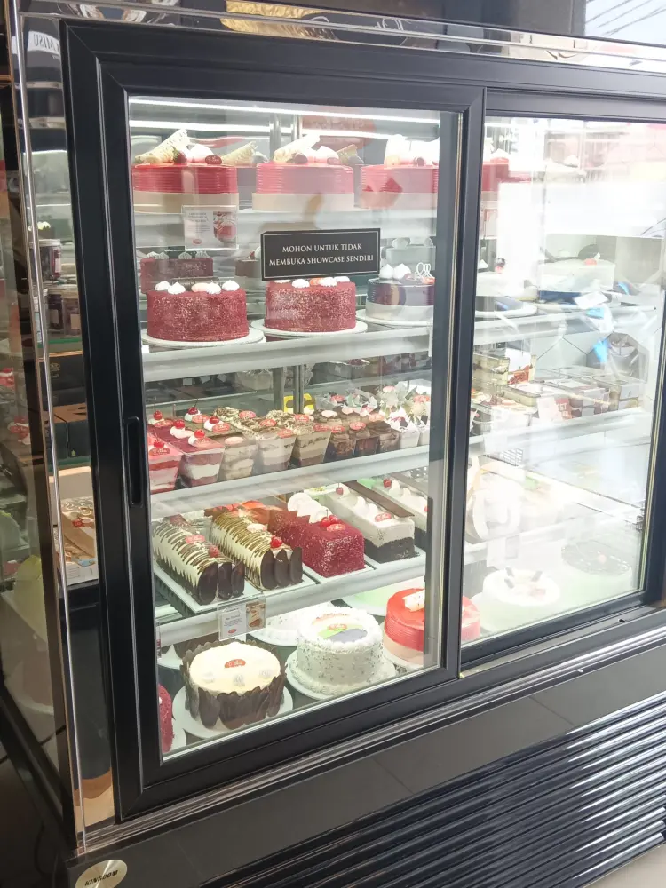 D'cika Cakes & Bakery 2