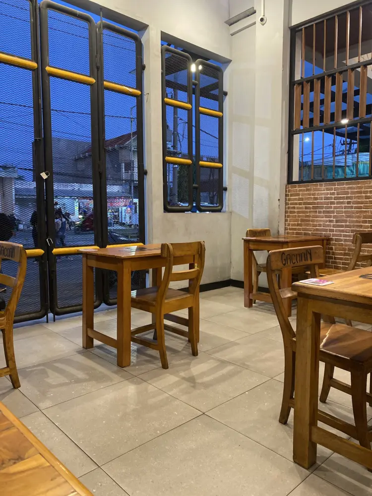 Mie Gacoan Sidoarjo Geluran 9