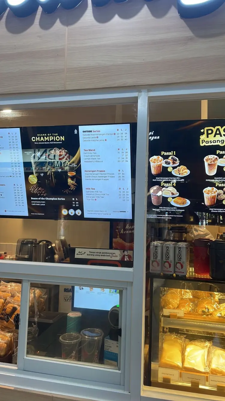 Kopi Kenangan - Terminal Bus Purabaya Sidoarjo Jawa Timur 2