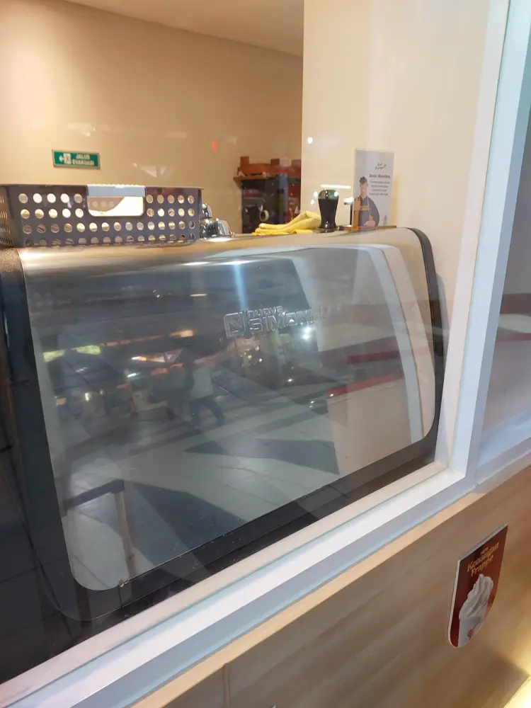 Kopi Kenangan - Terminal Bus Purabaya Sidoarjo Jawa Timur 4