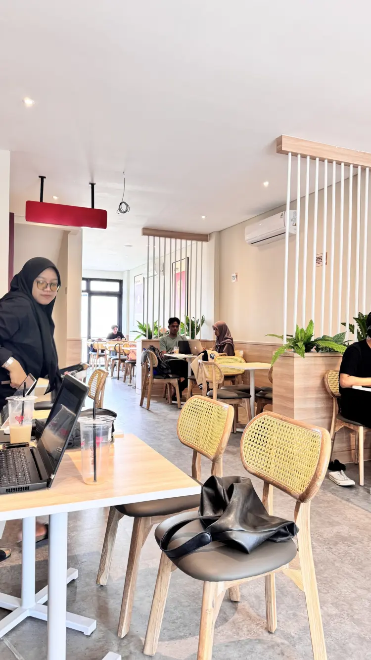 Kopi Kenangan - Ruko Colombo Yogyakarta 10