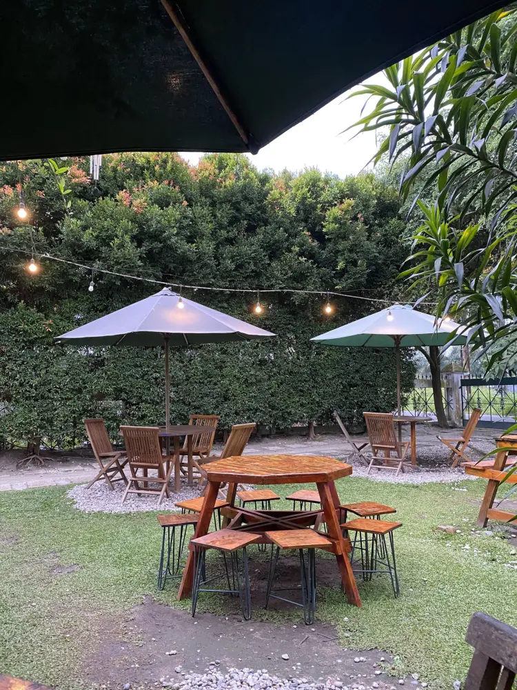 Kedai kopi depan rumah 4