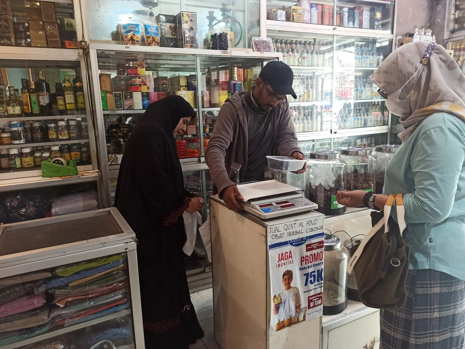 Calling all lamb lovers! This legendary old spot in Batu will have you in tears. 3