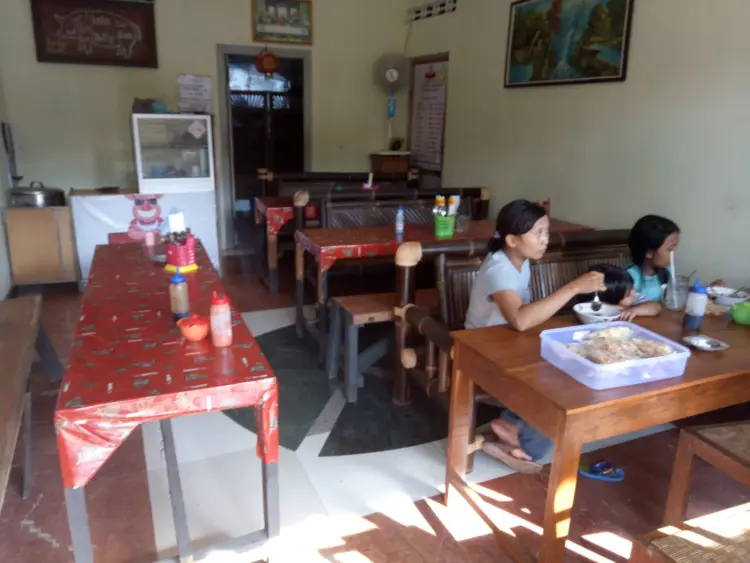 Rocky Daging Babi Segar dan Bakso 9