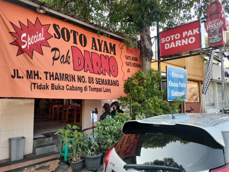 Soto Ayam Pak Darno 1